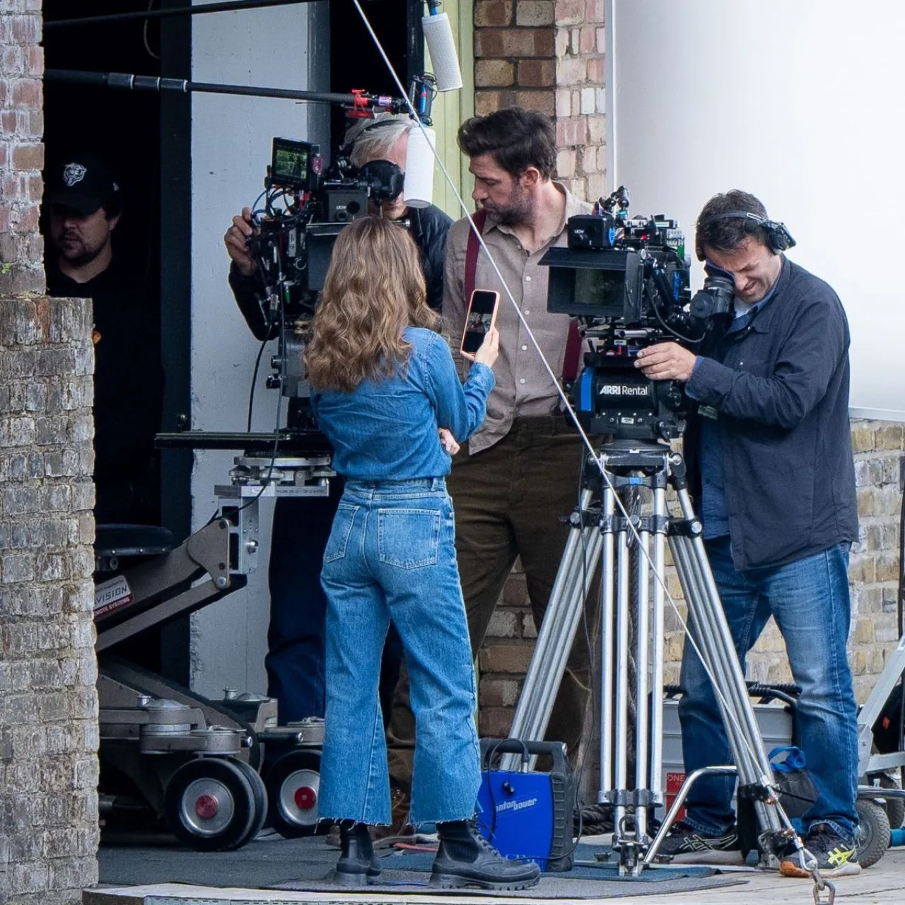 NATALIE PORTMAN ON THE SET OF FOUNTAIN OF YOUTH IN LONDON3